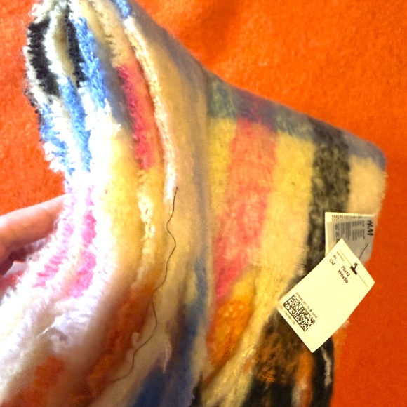 H&M colorful oversized fluffy checkered plaid mohair like soft scarf NWT - Picture 5 of 8
